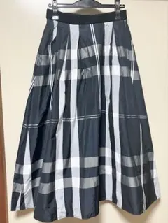 チェック柄タフタスカート⭐︎NOUQUE ヌーク　ロングスカート　Mサイズ