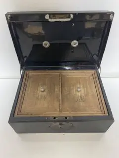 古道具　手提げ金庫