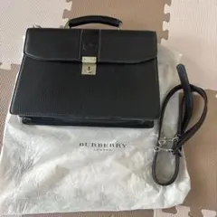 BURBERRY ブラック ビジネスバッグ　ブラック