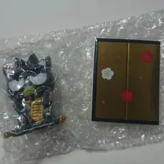 サンリオ シークレットミニチュア招き猫マスコット ばつ丸くん