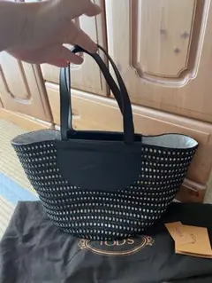 極美品⭐︎TOD'S かごバッグ 中型 ベージュとブラウン 公式 極美品⭐︎TOD´S かごバッグ 中型 ベージュとブラウン