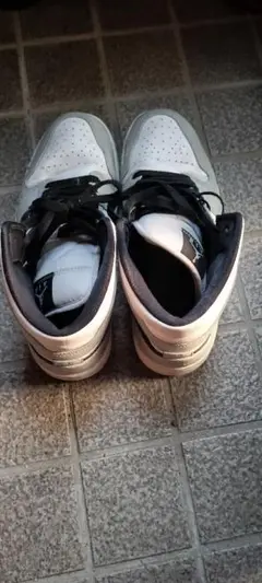 Item thumbnail for item 069b6d93-79e9-40cb-abd0-7adc01e6bf1f