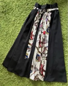 Radarista【大人気商品】スカーフ柄ロングスカート　ブラック