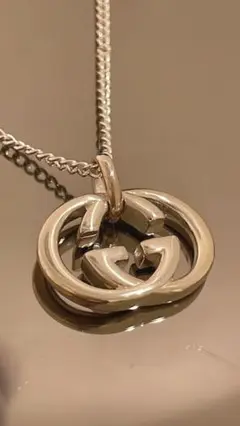GUCCIネックレス
