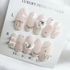 Item thumbnail for item aad8808c-6bb8-42c2-98be-507eed52a2ab