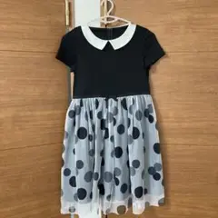 140サイズ 黒と白のドット柄 半袖ワンピース