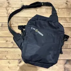 Item thumbnail for item a31b6d52-c973-4246-91d5-a72684c18807