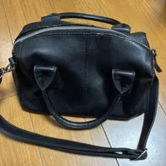 IDFT ブラック ショルダーバッグ