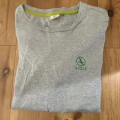 AIGLE グレー Tシャツ クルーネック