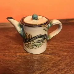 壺屋焼三代仁王 小橋川つる子 作 呉須赤絵立型花瓶 2025年最新】壺屋焼 仁王の人気アイテム - メルカリ