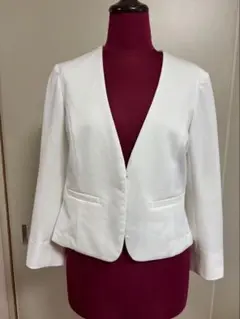 オンワード樫山 any sis ノーカラージャケット白　サイズ、3