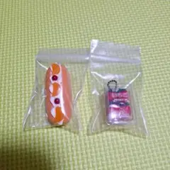ガチャガチャキーホルダー