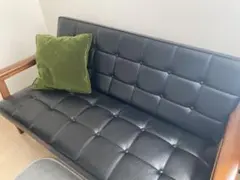 カリモクソファブラック+クッションモケットグリーン