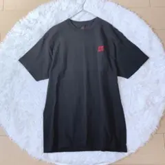 飲酒倶楽部⭕️美品　半袖Tシャツ　黒　赤ロゴ　刺繍　人気完売　シンプル　古着　L