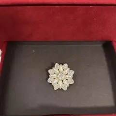 ※即発送可※花形ブローチ ゴールド ホワイト