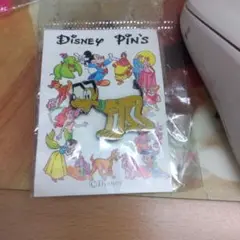 プルート　ピンバッジ