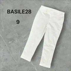 【バジーレベントット】9(M)ストレッチパンツ　クロップド丈　シンプル　ホワイト