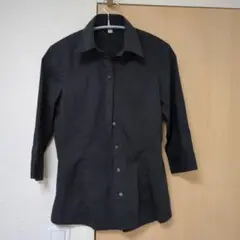 UNIQLO ブラック シャツ
