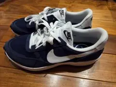 【新品未使用】Nike ネイビー/ホワイト ワッフルナビ　ランニングシューズ