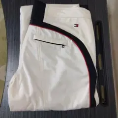 Tommy Hilfiger ホワイトパンツ