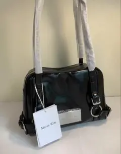 Matin kim ブラックショルダーバッグ