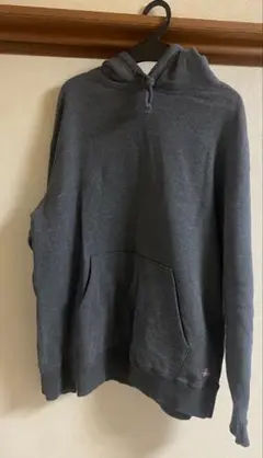Stussy ステューシー　フード付きトレーナー
