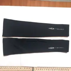 TIGORA　アームカバー　黒