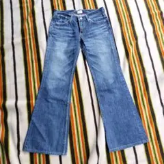 Levi's リーバイス レッドループ フレアデニムパンツ