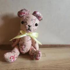 ハンドメイド　ぬいぐるみ　テディベア　くま　クマ　花柄　リボン付き