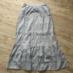 ユニクロ ロングスカート ペイズリー柄