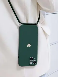 iPhone13 ダークグリーン ハートマーク ショルダーストラップ付きケース