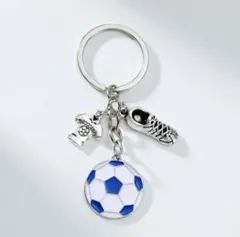 新品　サッカー キーホルダー サッカーボールとスパイク