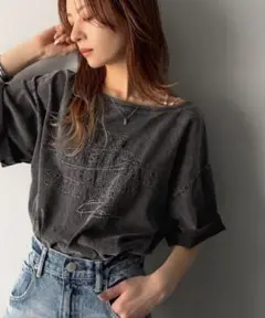 クラシカルエルフ 前後2way刺繍オーバーサイズワイドネックTシャツ