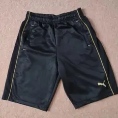 プーマ　ハーフパンツ　メンズSサイズ ブラック　PUMA