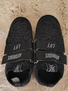 ノートリアスリフト size35