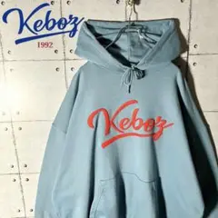 【超人気】Kebozケボズ⭐︎立体フェルトロゴ スエットパーカーくすみブルー
