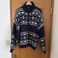 ノルディックカウチンジップニット