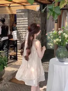 ノースリーブミニワンピース クリーム色