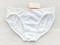 Triumph AMOSTYLE ショーツ Mサイズ ホワイト