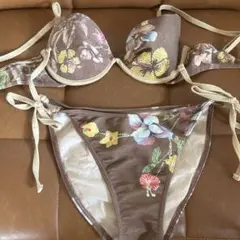 本日限定セール⭐︎ALBA ROSA ロゴハイビ入りビキニ 水着　ポーチつき レインボーさん専用】ALBA ROSA ロゴハイビ入りビキニ 水着