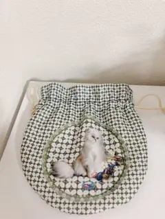PAUL & JOE 花柄ポーチ 猫イラスト 巾着
