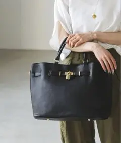【美品】MILOS/ミロス　金具付きトートバッグ　Noble ブラック　レザー
