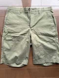 GLOSTER カーキ ショートパンツ