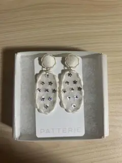 【試着のみ】PATTERIE パタリー 花模様 イヤリング