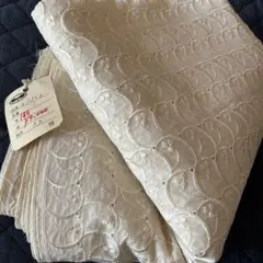 刺繍柄生地 レモン色 約90✖️336㎝ 新品 定価9000円 匿名配送