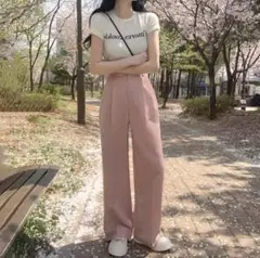 ハイウェストツータックワイドパンツ