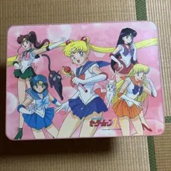セーラームーン　マイメロディ　折りたたみ式テーブル セーラームーン マイメロディ 折りたたみ式テーブル
