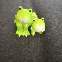 親子カエルフィギュア 緑色