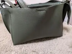 ショルダーバッグ