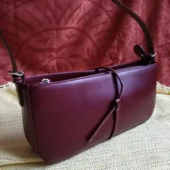 ボルドー　ワインレッド　レザー　ショルダーバック　バンドバック